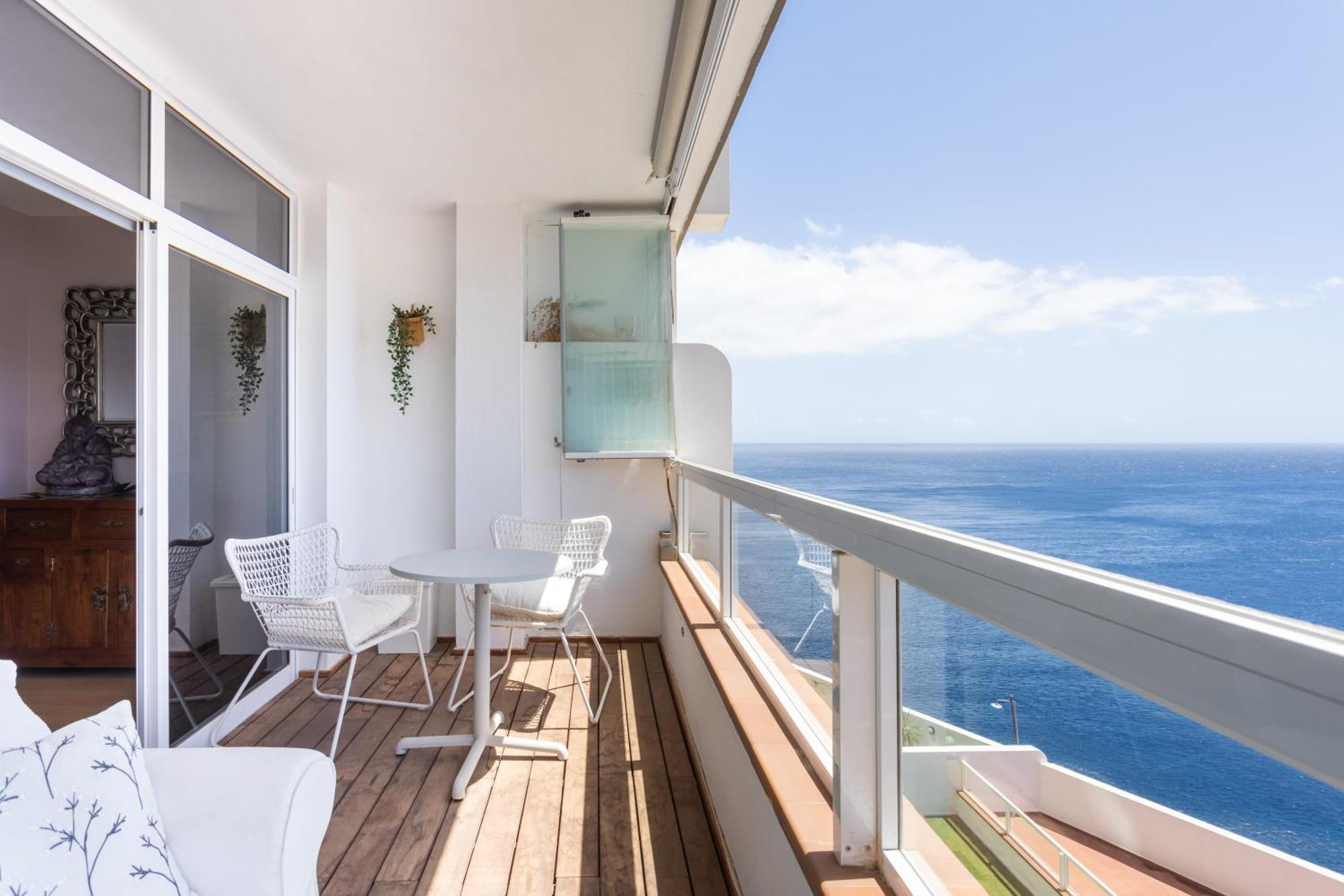 Appartement Home2book Breathtaking Ocean Views Apt,